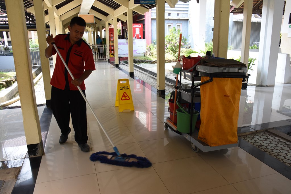Jasa Cleaning Service Rumah Sakit 2 Jasa cleaning service rumah sakit