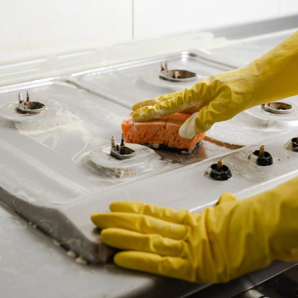 Tugas Seorang Cleaning Service 3 Tugas Seorang Cleaning Service