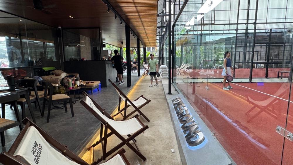 Jasa Cuci Lapangan Padel di Jakarta